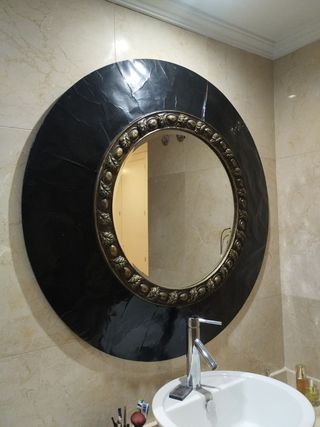 Espejos Negros y Dorados