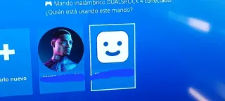 PS4 Slim Negra + Juego Rainbow Six Siege