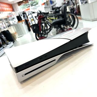 CONSOLA PS5 SLIM EDICION DISCO SIN MANDO