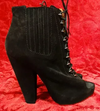 Stivali stringati neri Givenchy