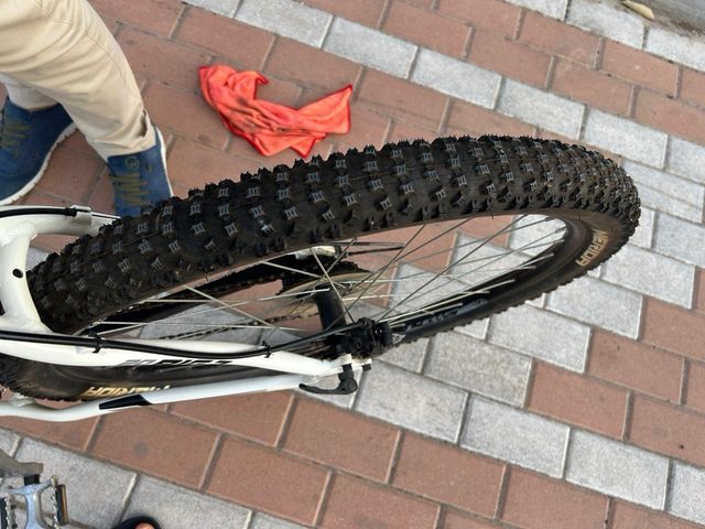 Bicicleta Mérida Big Seven 20 como nueva. Sin uso