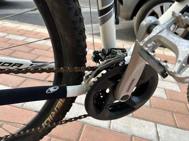 Bicicleta Mérida Big Seven 20 como nueva. Sin uso