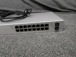 Unifi Switch 16 PoE Gigabit 24/48V