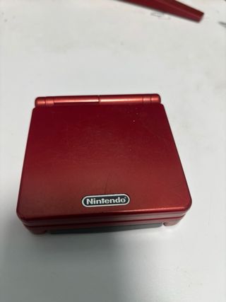 Nintendo Game Boy Advance SP Roja