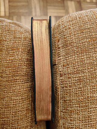 Libro religioso antiguo 