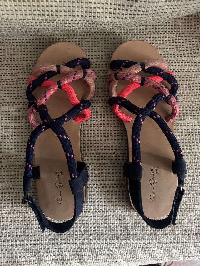 Sandalias niña Zara Talla 36