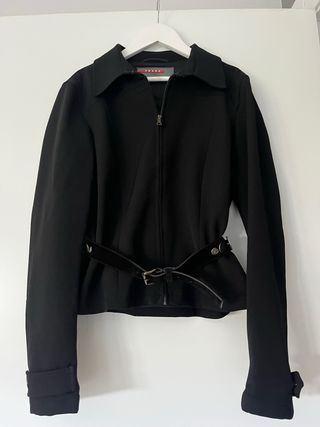 Chaqueta Prada corta negra