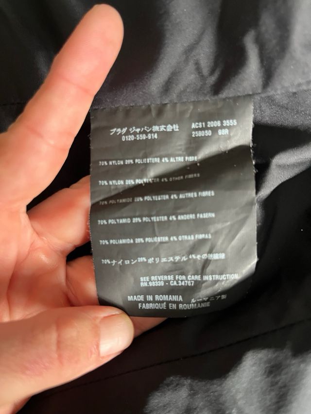 Chaqueta Prada corta negra