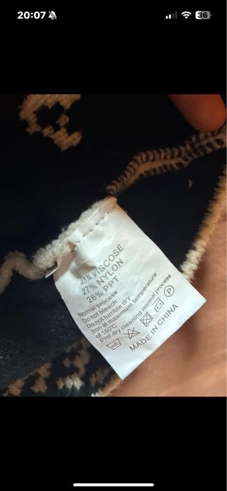 Maglione Balenciaga Beige e Nero