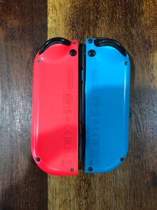 2 coppie Joy-Con switch originali leggere 