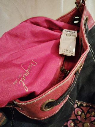 Bolso Desigual Negro y Rojo