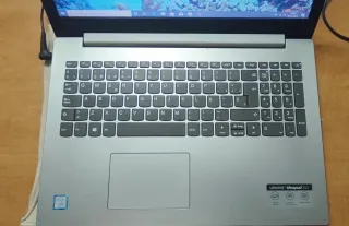 Computer portatile Lenovo Ideapad 330 nero/blu