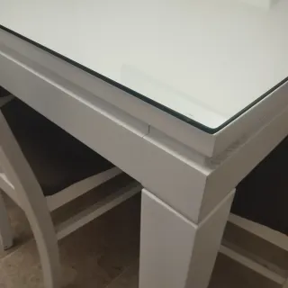 Mesa de comedor blanca con 6 sillas