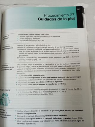 Procedimientos de enfermería clínica (Spanish E...
