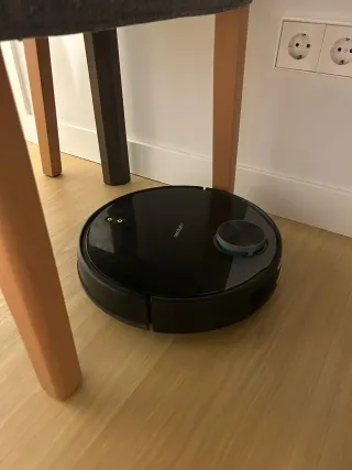 Robot Aspirador y friegasuelos Conga 3590