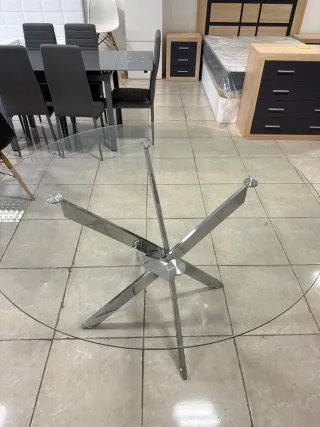 Mesa redonda cristal patas cruzadas