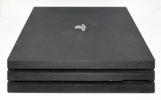 CONSOLA PS4 PRO 1TB SIN MANDO