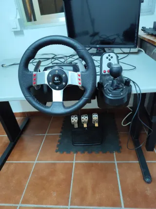 Volante Logitech G27 con Pedales y Palanca