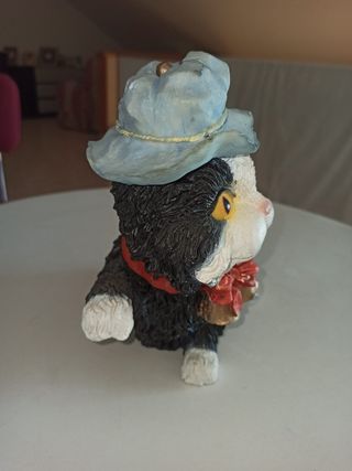 Gatito Decoración con Sombrero y Cascabeles