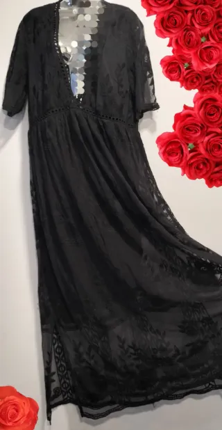 Vestido de encaje negro 