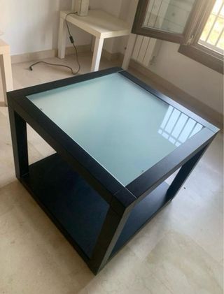 Mesa baja madera y cristal negra