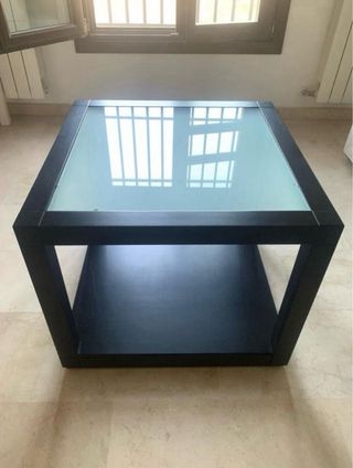 Mesa baja madera y cristal negra