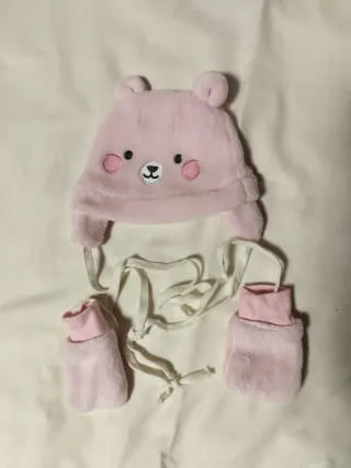 Gorrito y guantes de bebé rosa