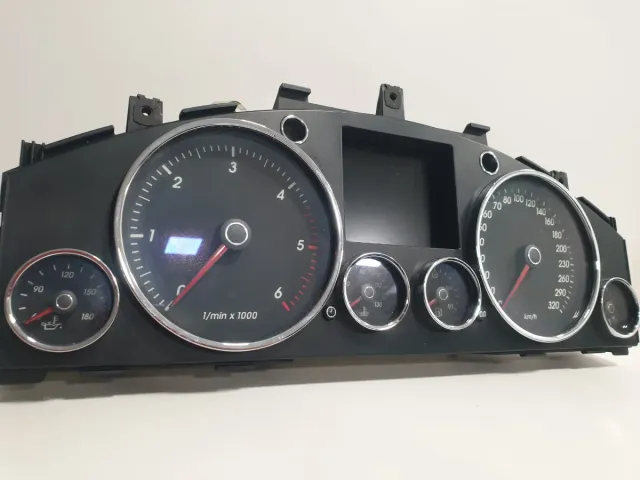 Cuadro instrumentos VW Touareg V8