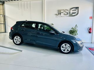 Volkswagen Golf 8 2.0 TDI 115 CV 