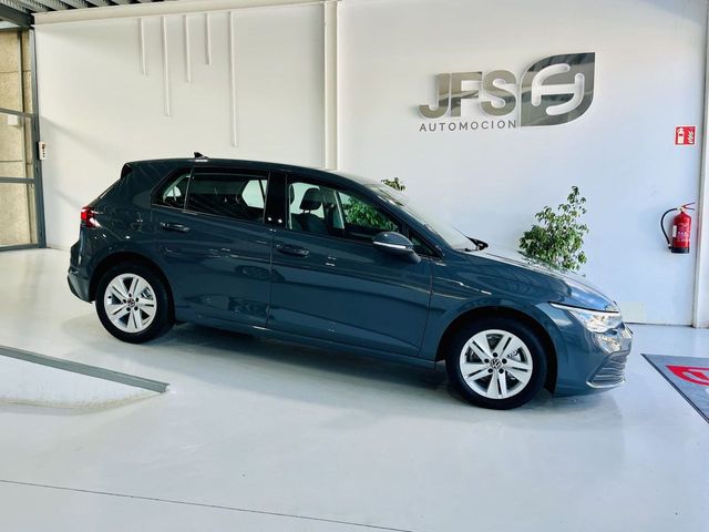 Volkswagen Golf 8 2.0 TDI 115 CV