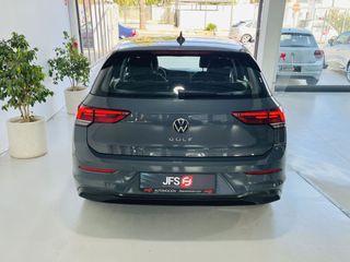 Volkswagen Golf 8 2.0 TDI 115 CV 
