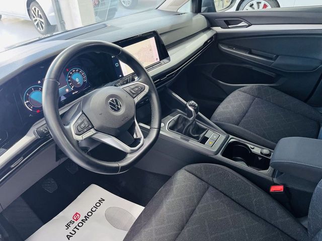 Volkswagen Golf 8 2.0 TDI 115 CV