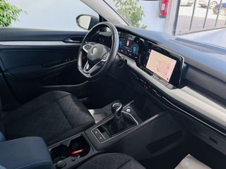 Volkswagen Golf 8 2.0 TDI 115 CV 