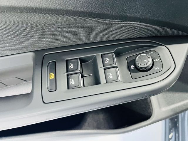 Volkswagen Golf 8 2.0 TDI 115 CV