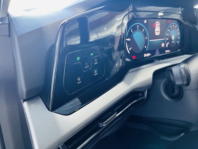 Volkswagen Golf 8 2.0 TDI 115 CV