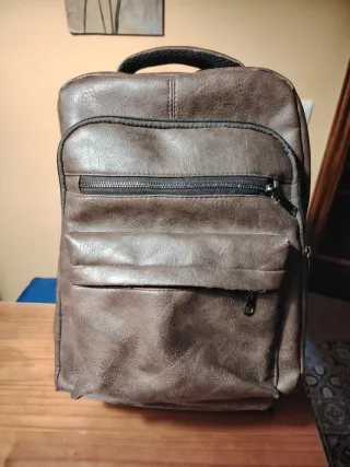 Mochila Marrón Mediana Nueva