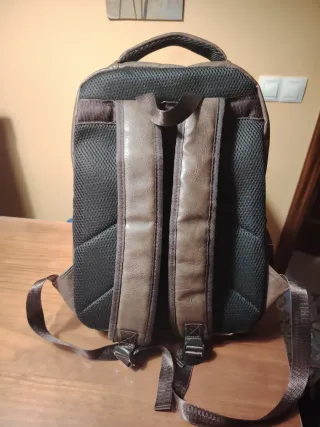 Mochila Marrón Mediana Nueva