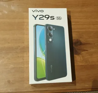 Telefono cellulare Vivo Y29s 5G 6GB 256GB Dual SIM non aperto.