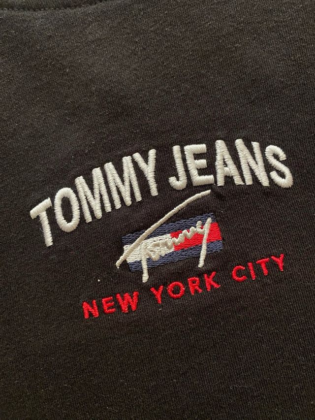Camiseta Tommy Hilfiger Jeans New York City Negra