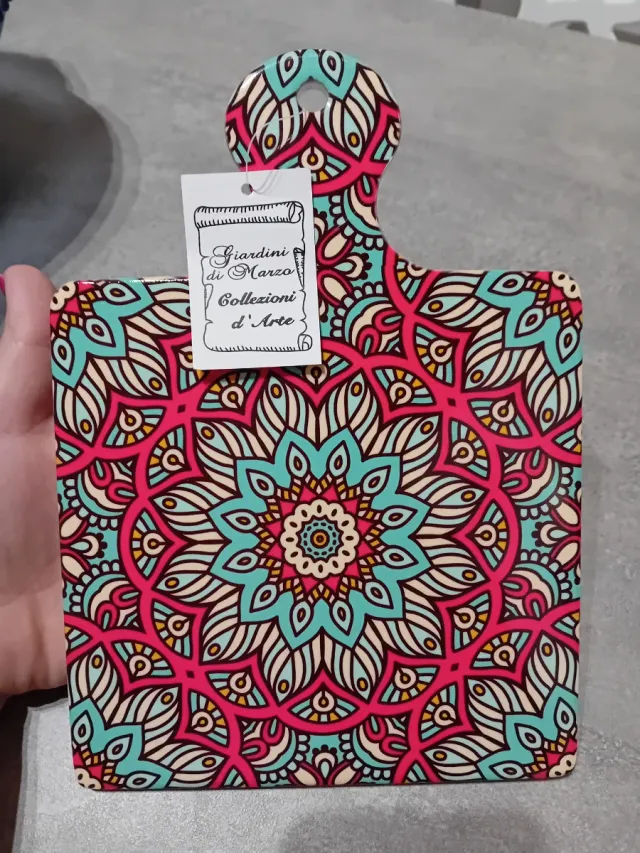 Tagliere in ceramica con mandala