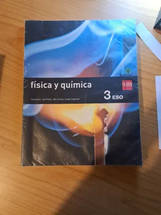 Física y química. 3 ESO. Savia (Spanish Edition)