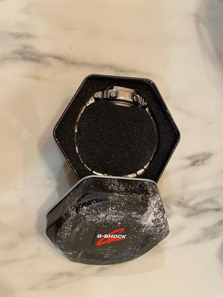Reloj Casio G-Shock Metálico Plata/Blanco