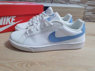 Nike Court Royale2  -T38.5