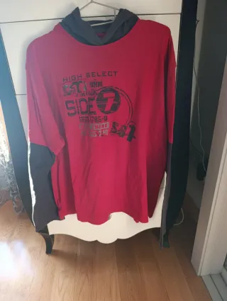 Camiseta manga larga roja y marrón con capucha XXL