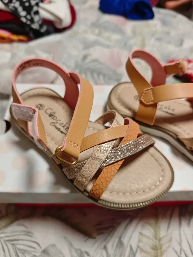 Sandalias niña naranjas talla 25