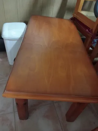 Mesa de centro de madera provenzal