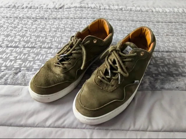 Zapatillas Djinn's Verde Oliva