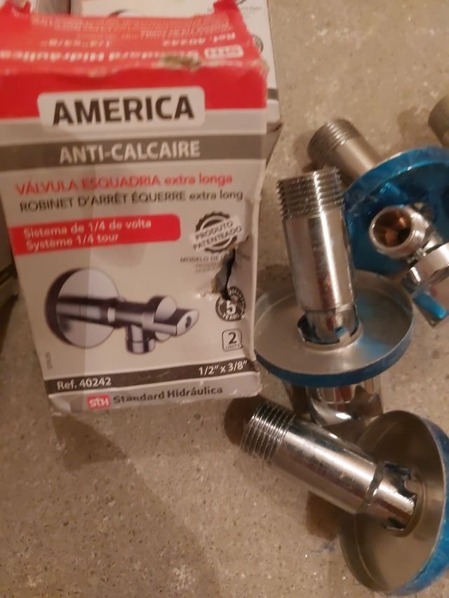 22 Válvulas Escuadra Extra Larga + 10 Latiguillos