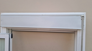 Ventana aluminio con persiana