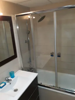Vivienda con jardín comunitario en venta